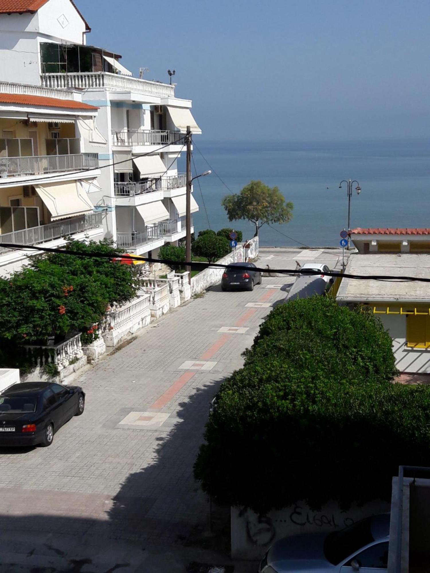 Cosy Home Boutique Apartment Peraía Екстериор снимка